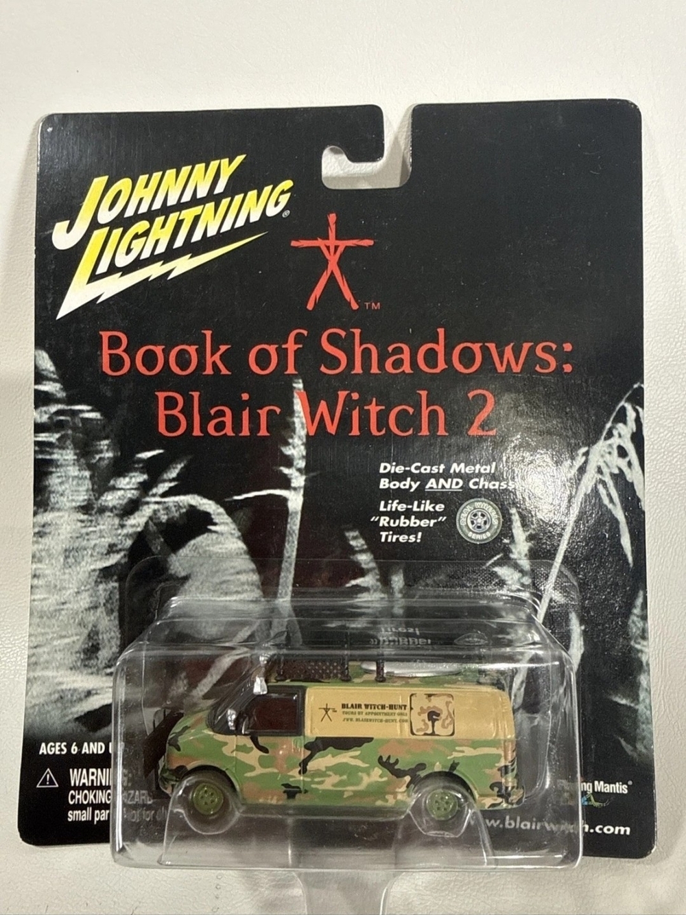 Johnny Lightning Book of Shadows Blair Witch 2 die-cast 2000 GMC 2500 NEW